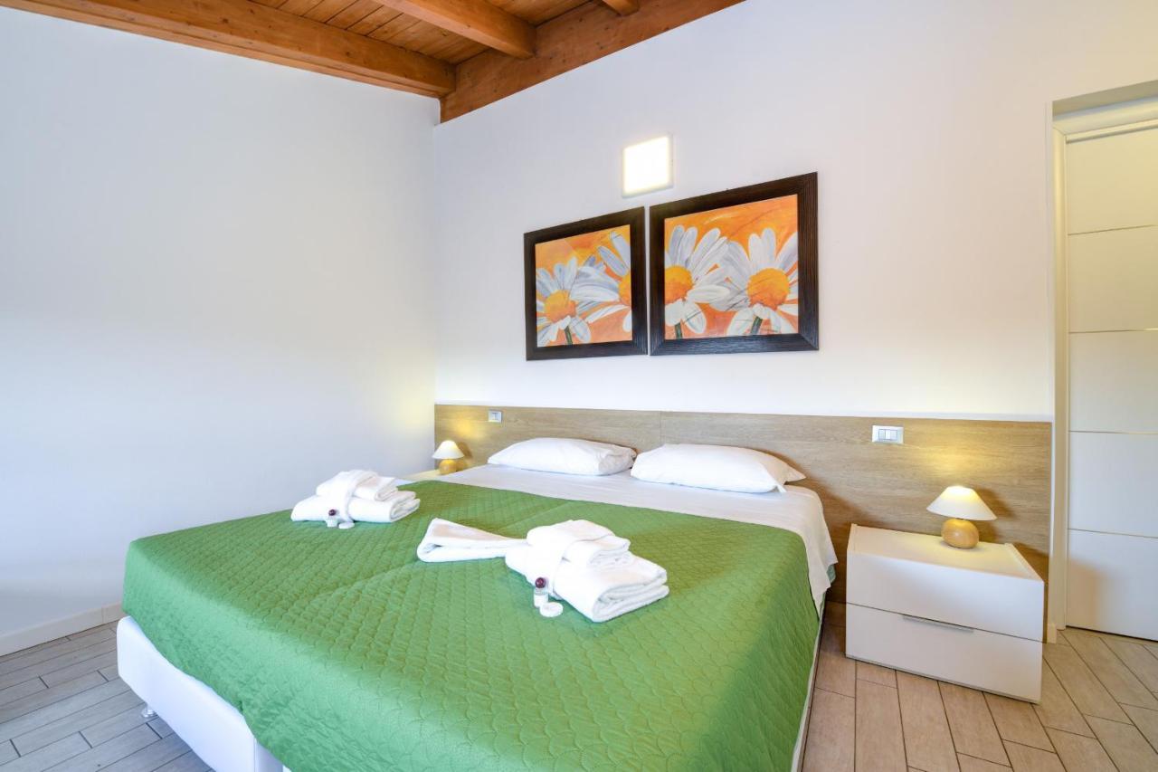 Borgo Gasparina Family Apartments Castelnuovo del Garda Buitenkant foto