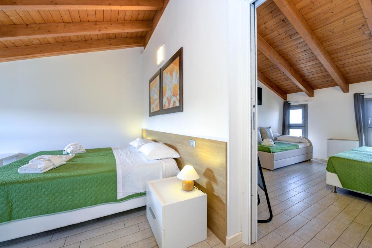 Borgo Gasparina Family Apartments Castelnuovo del Garda Buitenkant foto