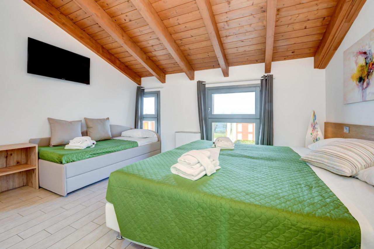 Borgo Gasparina Family Apartments Castelnuovo del Garda Buitenkant foto